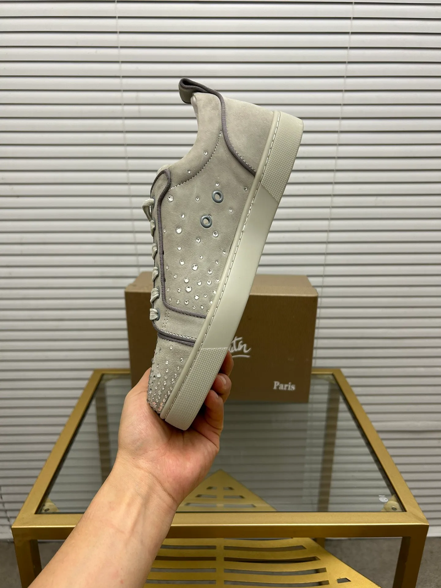 (Customized model) Ex-factory price is 500. christian louboutin (CL red sole shoes) counter series, casual sneakers for couples 📢 📢 📢 Exclusive hot style release 🎈🎈💪 Movable latex feet 👻 Finished outsole line [Proud] 😝Female 35-40# Male 38#-46, global supply😝 [Top version]: Original imported genuine leather upper, top original leather lining, original molded TPU outsole, original 1:1 detail processing, original shoe last,